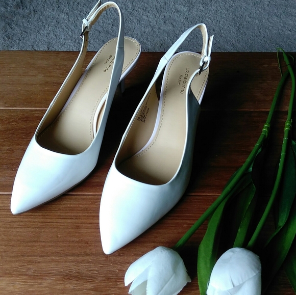 liz claiborne slingback pumps
